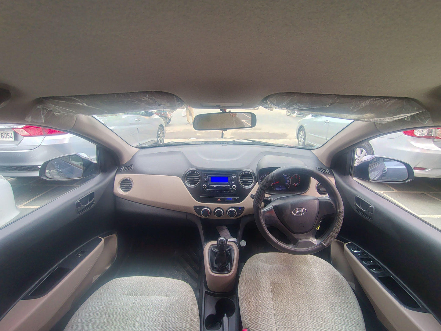 36,000 KMS HYUNDAI GRAND I10 MAGNA PETROL (2016)
