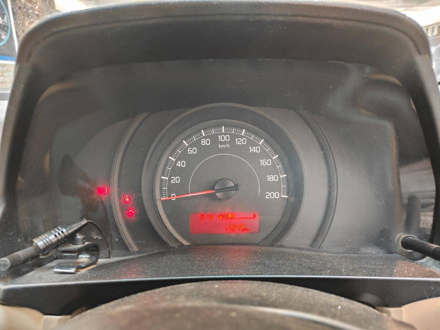17,000 KMS MARUTI DZIRE LXI PETROL (2019)