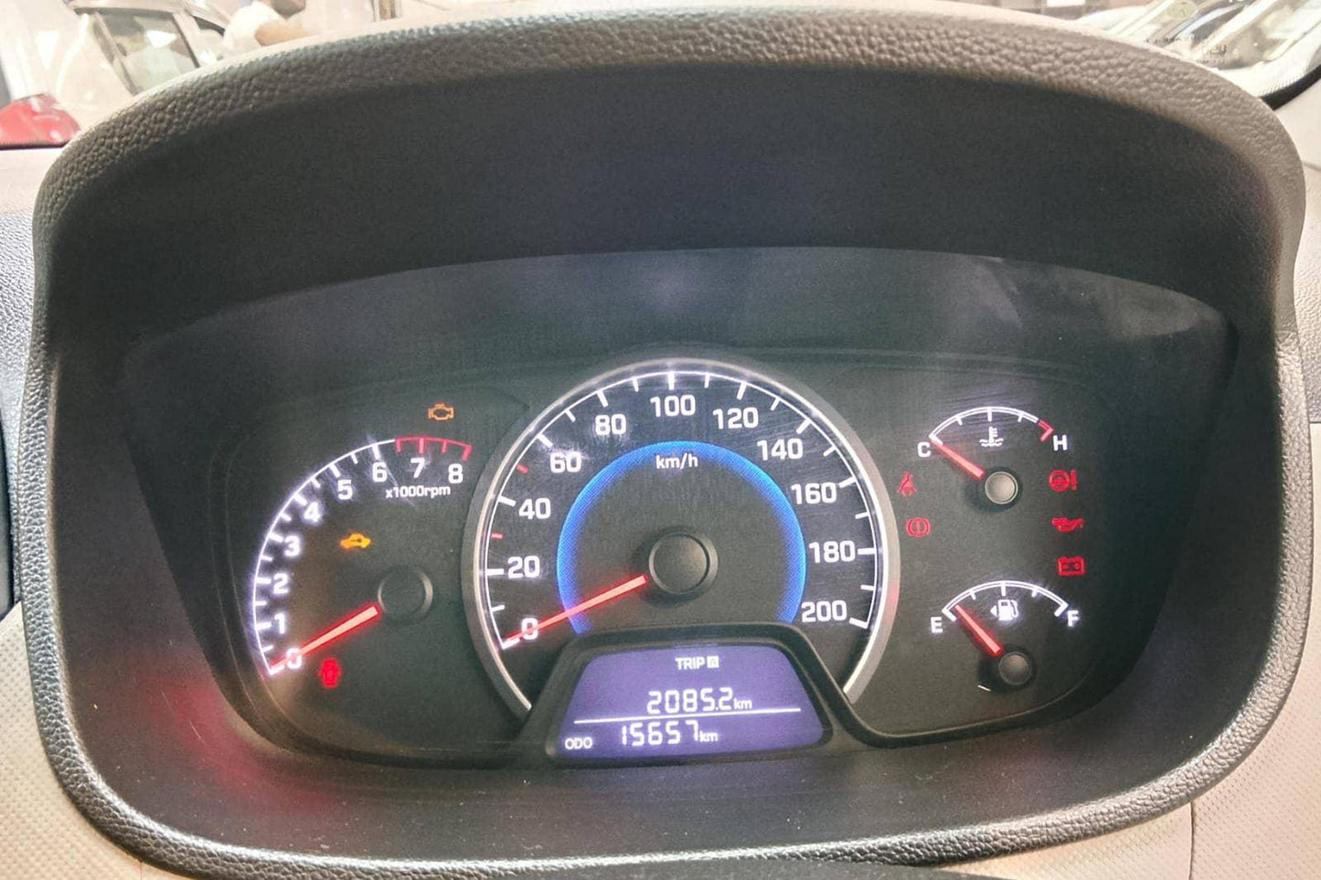 15,000 KMS HYUNDAI GRAND I10 MAGNA 1.2 PETROL (2014)
