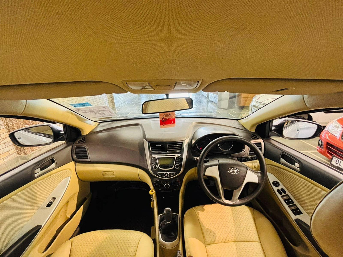 29,000 KMS HYUNDAI VERNA 1.4 EX MT PETROL (2014)