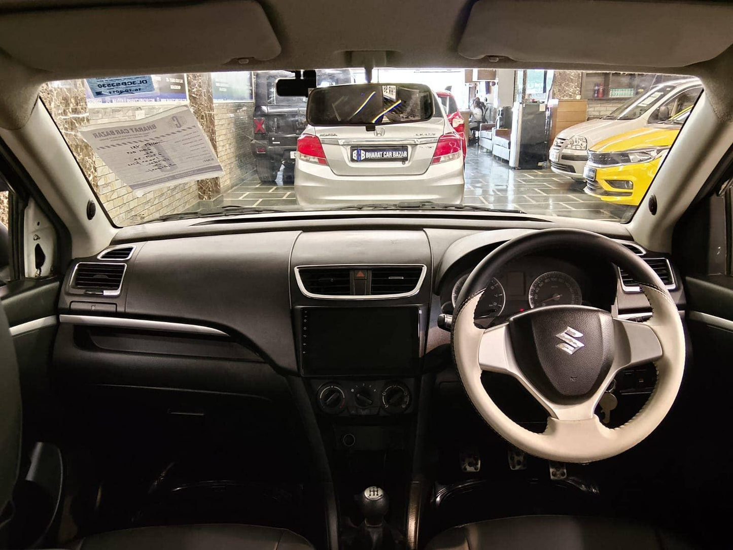 MARUTI SWIFT VXI PETROL (2011)