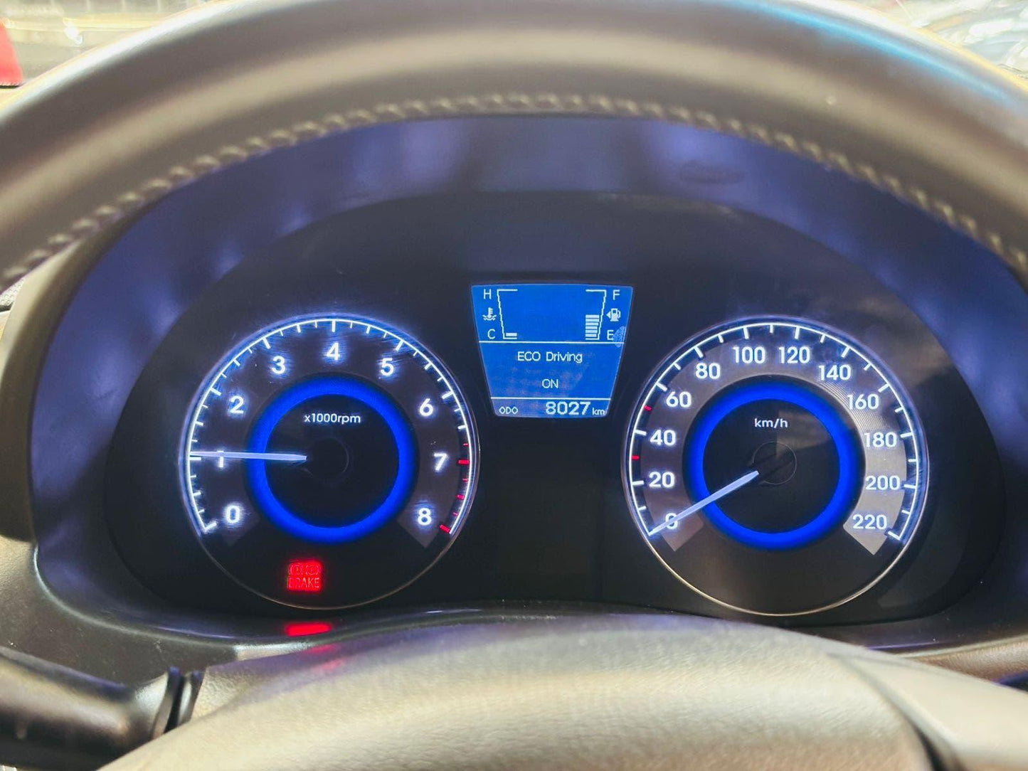 8,000 KMS HYUNDAI VERNA 1.6 SX (O) PETROL (2015)