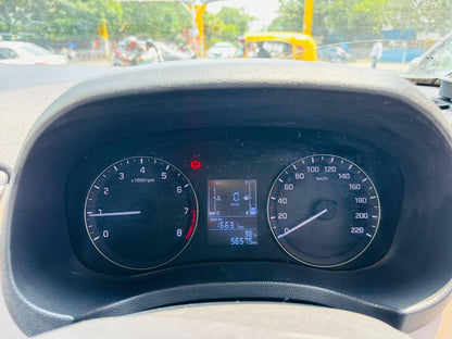 HYUNDAI CRETA SX+ 1.6 MT PETROL (2015)
