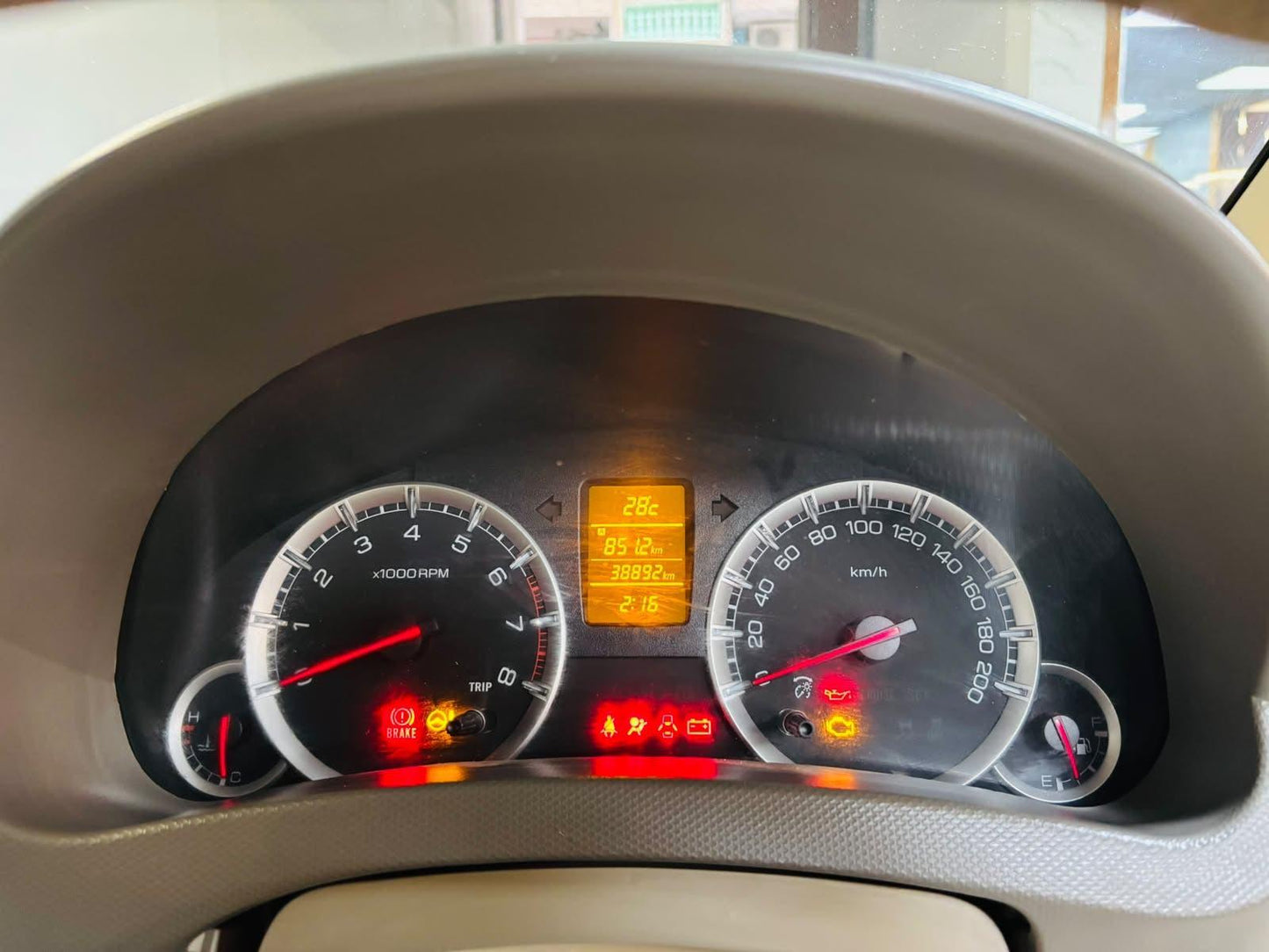 38,000 KMS MARUTI ERTIGA ZXI PETROL (2017)
