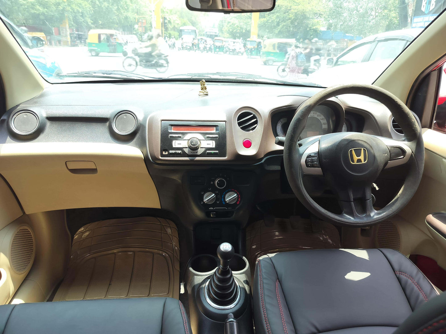 49,000 KMS HONDA BRIO SMT PETROL (2012)