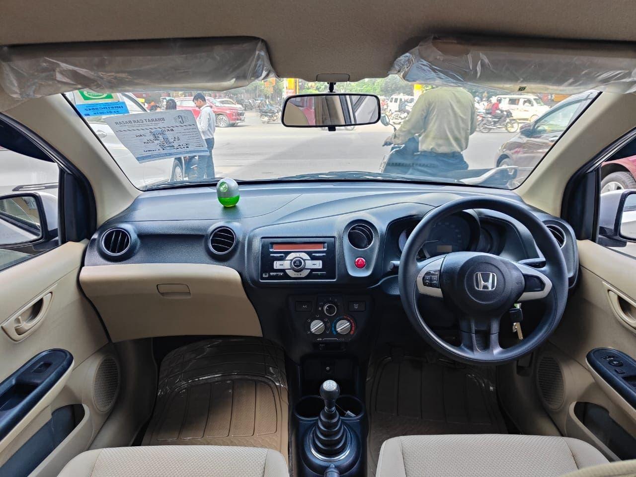 HONDA BRIO S PETROL (2015)