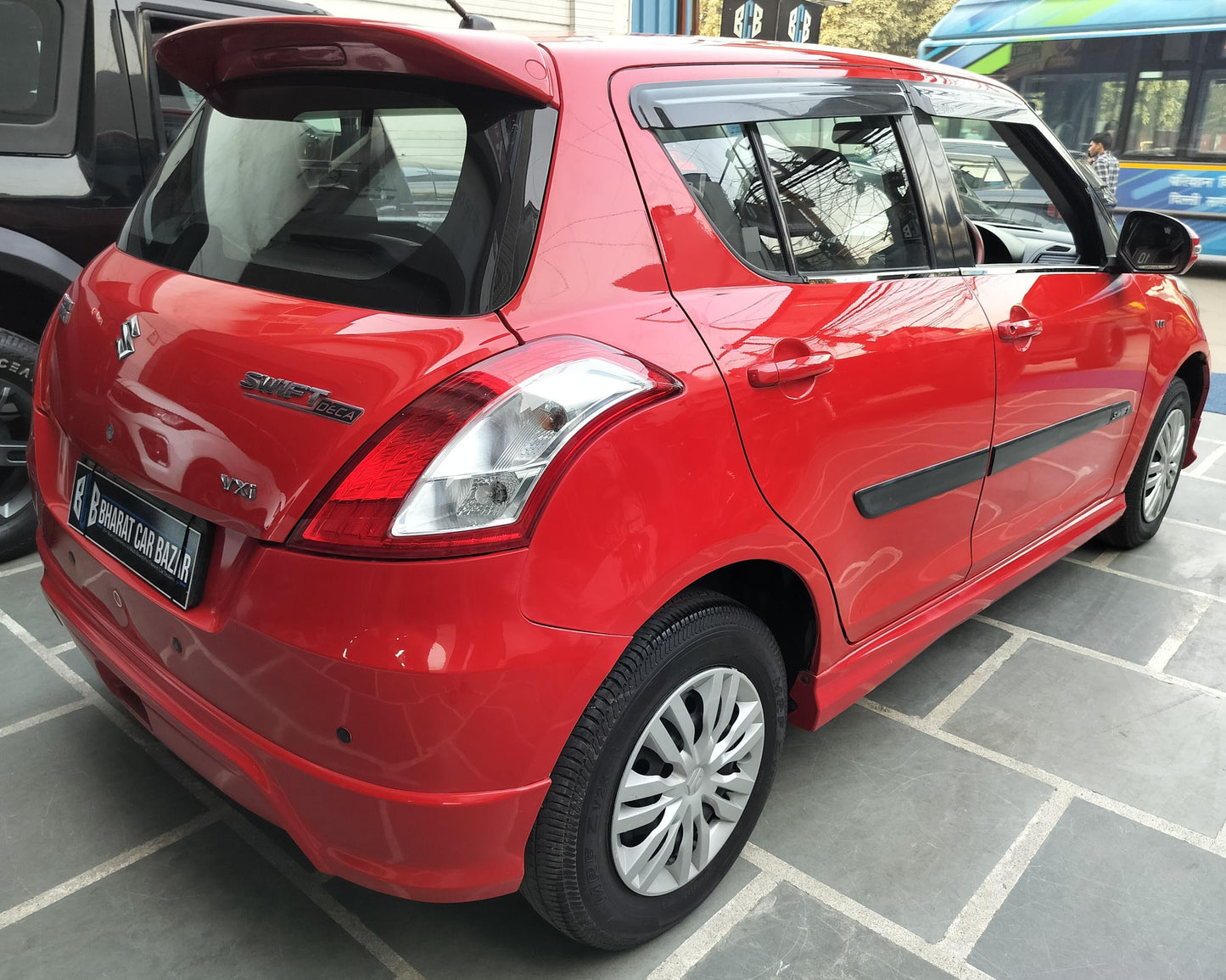 45,000 KMS MARUTI SWIFT VXI PETROL (2016)