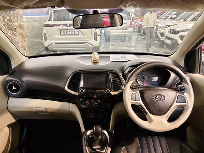 HYUNDAI SANTRO 1.1 MT SPORTZ CNG (2019)