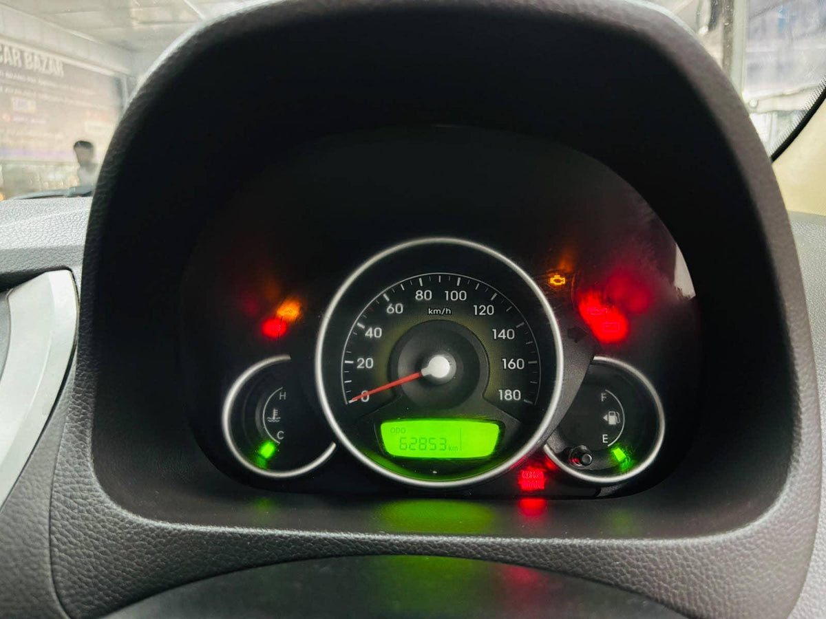 HYUNDAI EON MAGNA PETROL (2015)