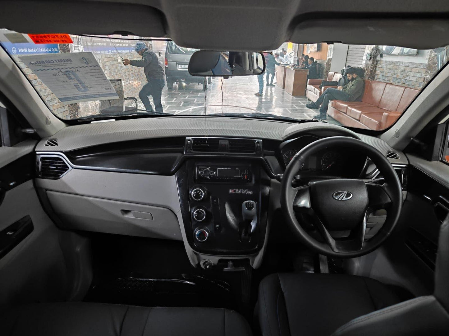 MAHINDRA KUV 100 K4 DIESEL (2016)