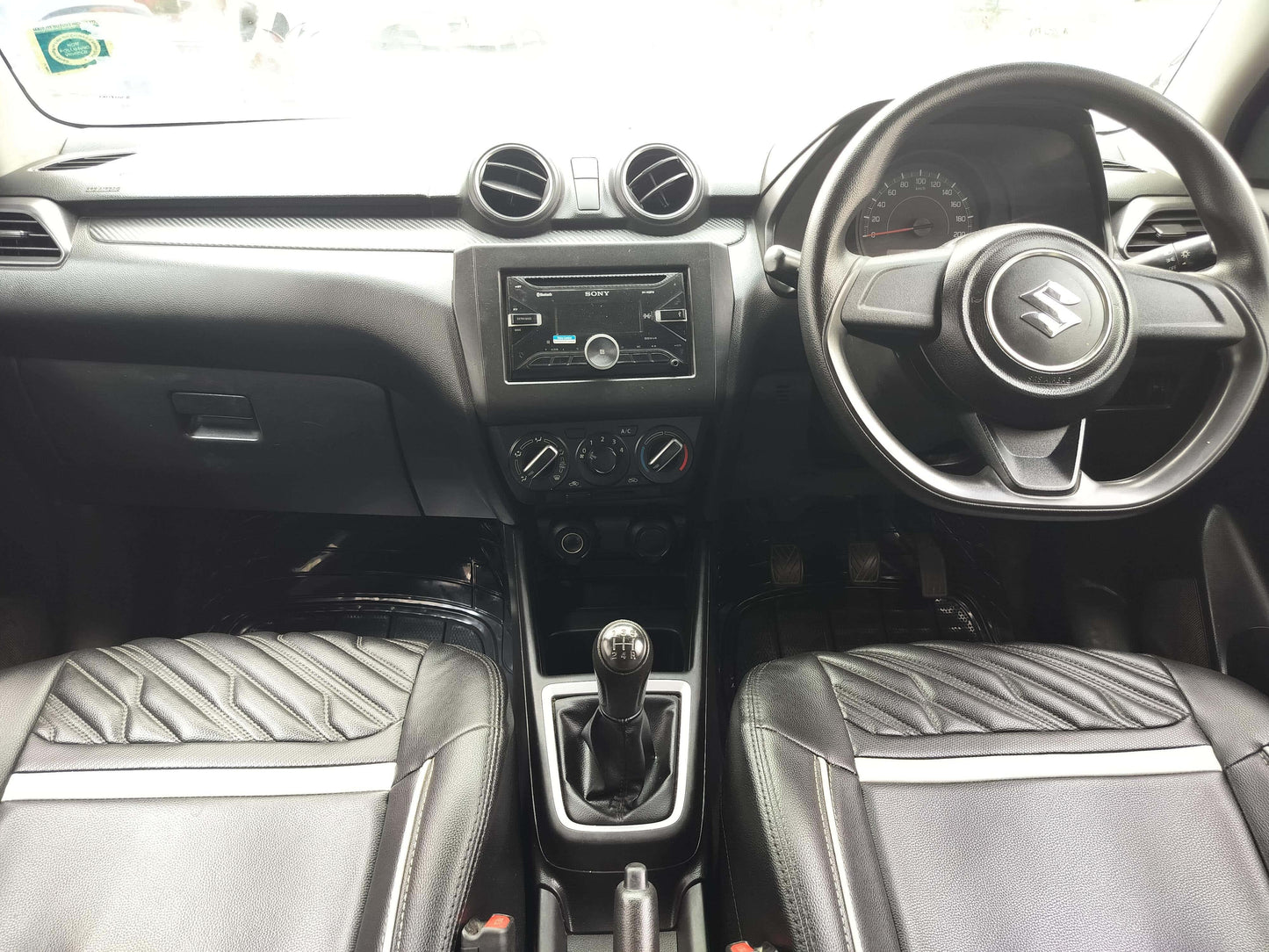 MARUTI SWIFT LXI PETROL (2020)