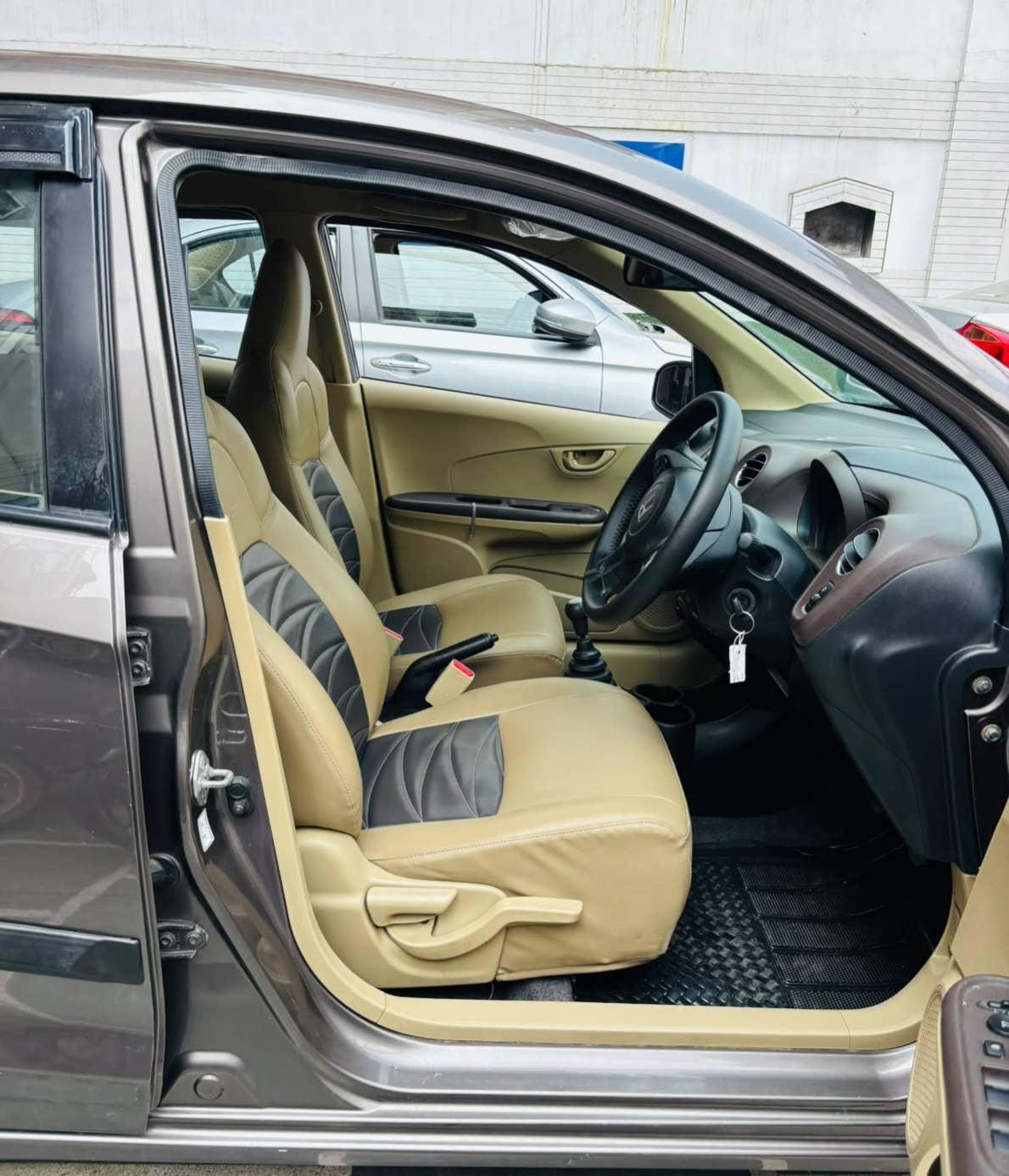 23,000 KMS HONDA AMAZE 1.2 S MT PETROL (2014)