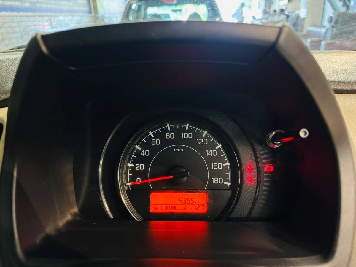4,000 KMS MARUTI WAGONR ZXI 1.2 PETROL (2022)