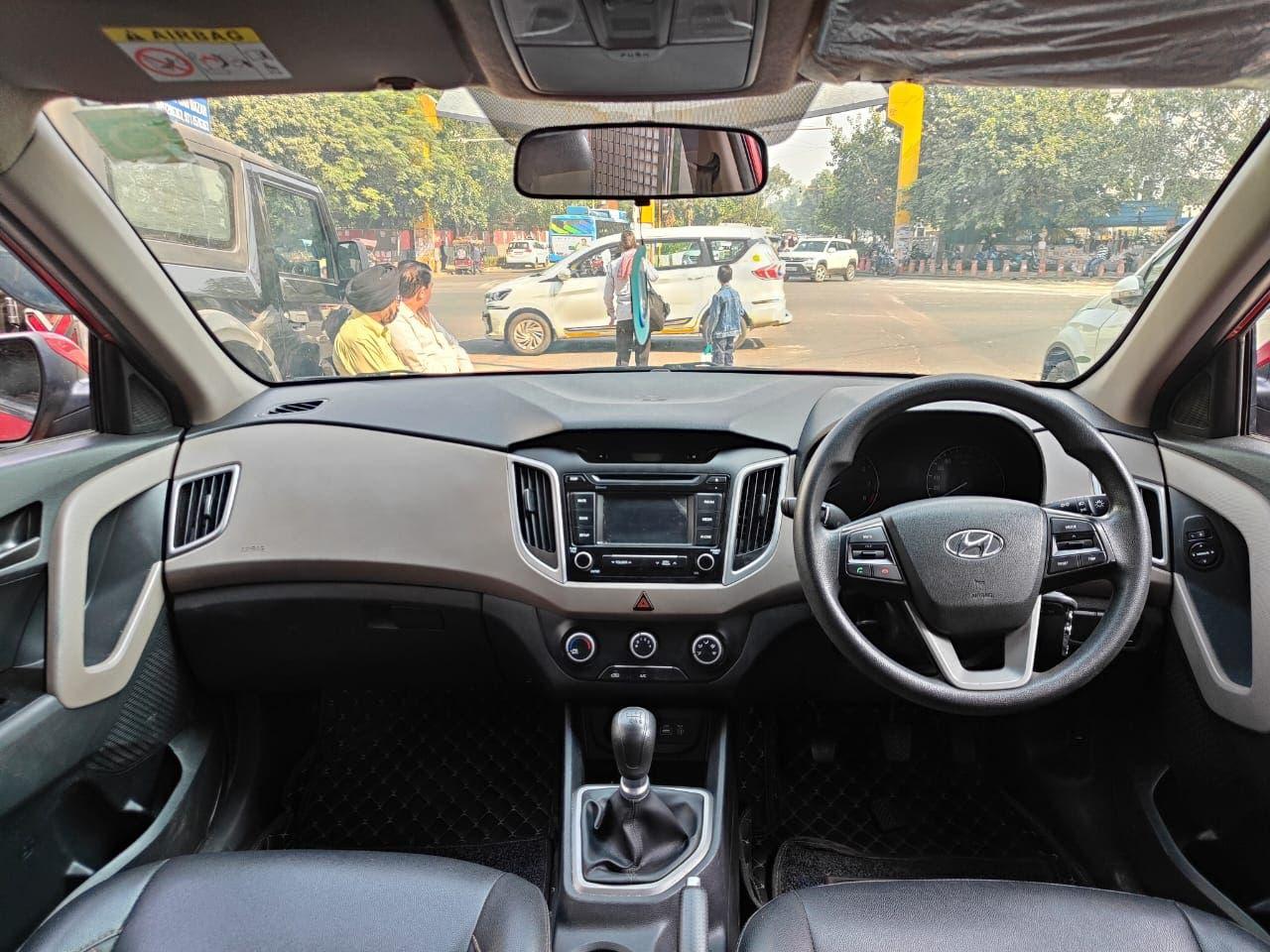 HYUNDAI CRETA E+ PETROL (2017)
