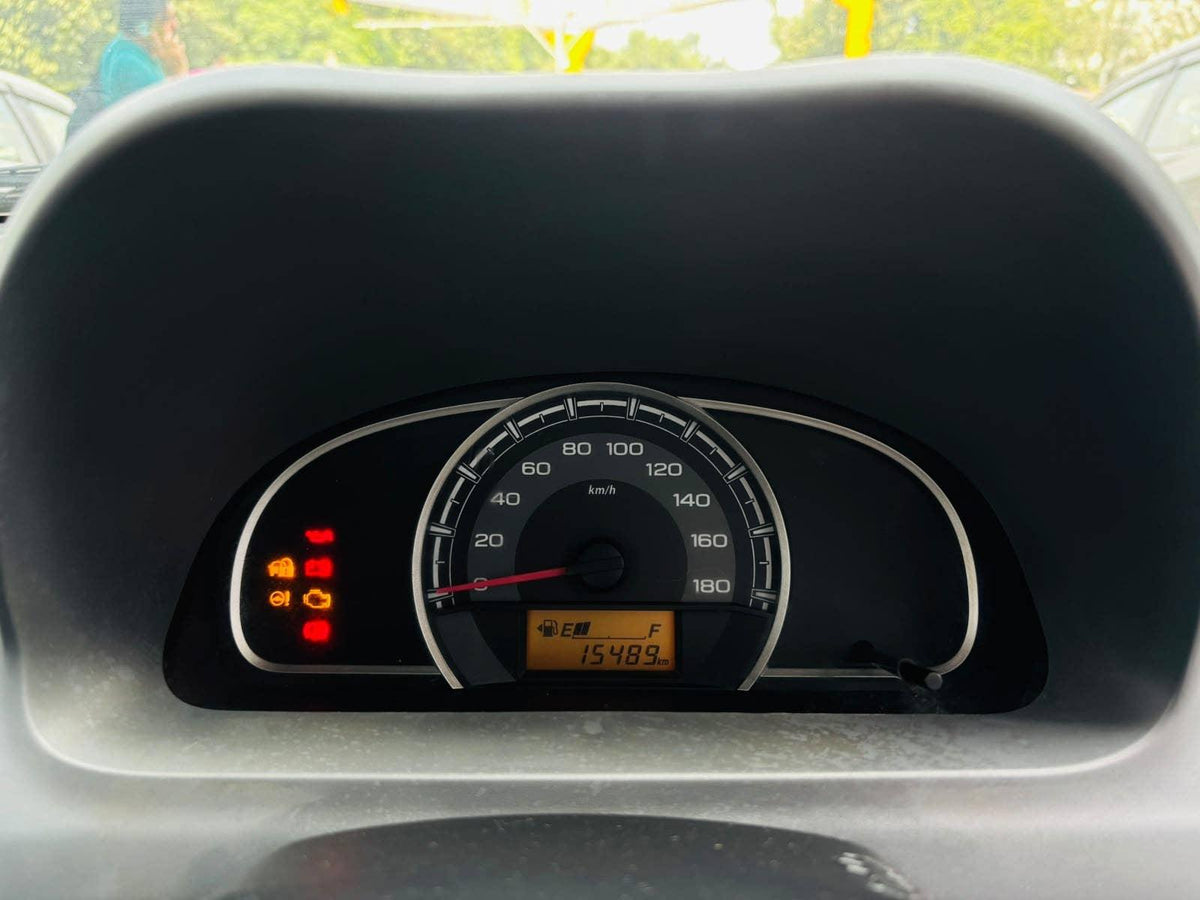 15,000 KMS MARUTI ALTO VXI PETROL (2014)
