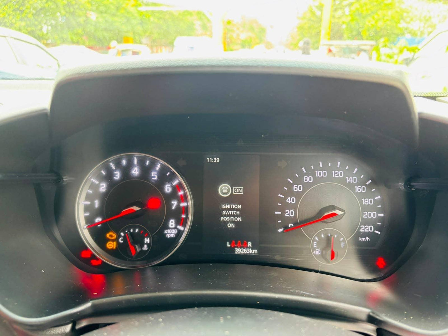 39,000 KMS MARUTI SWIFT ZXI+ PETROL (2024)
