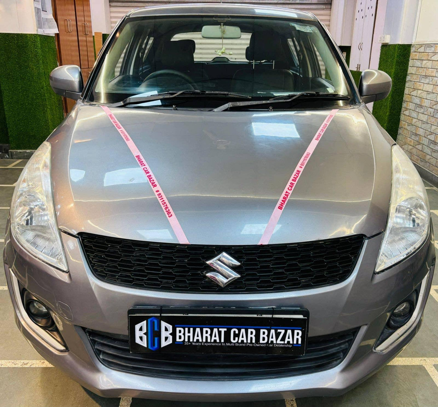 25,000 KMS MARUTI SWIFT LXI PETROL (2017)