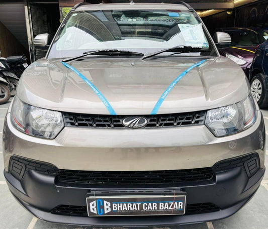 10,000 KMS MAHINDRA KUV 100 K4 PETROL (2016)