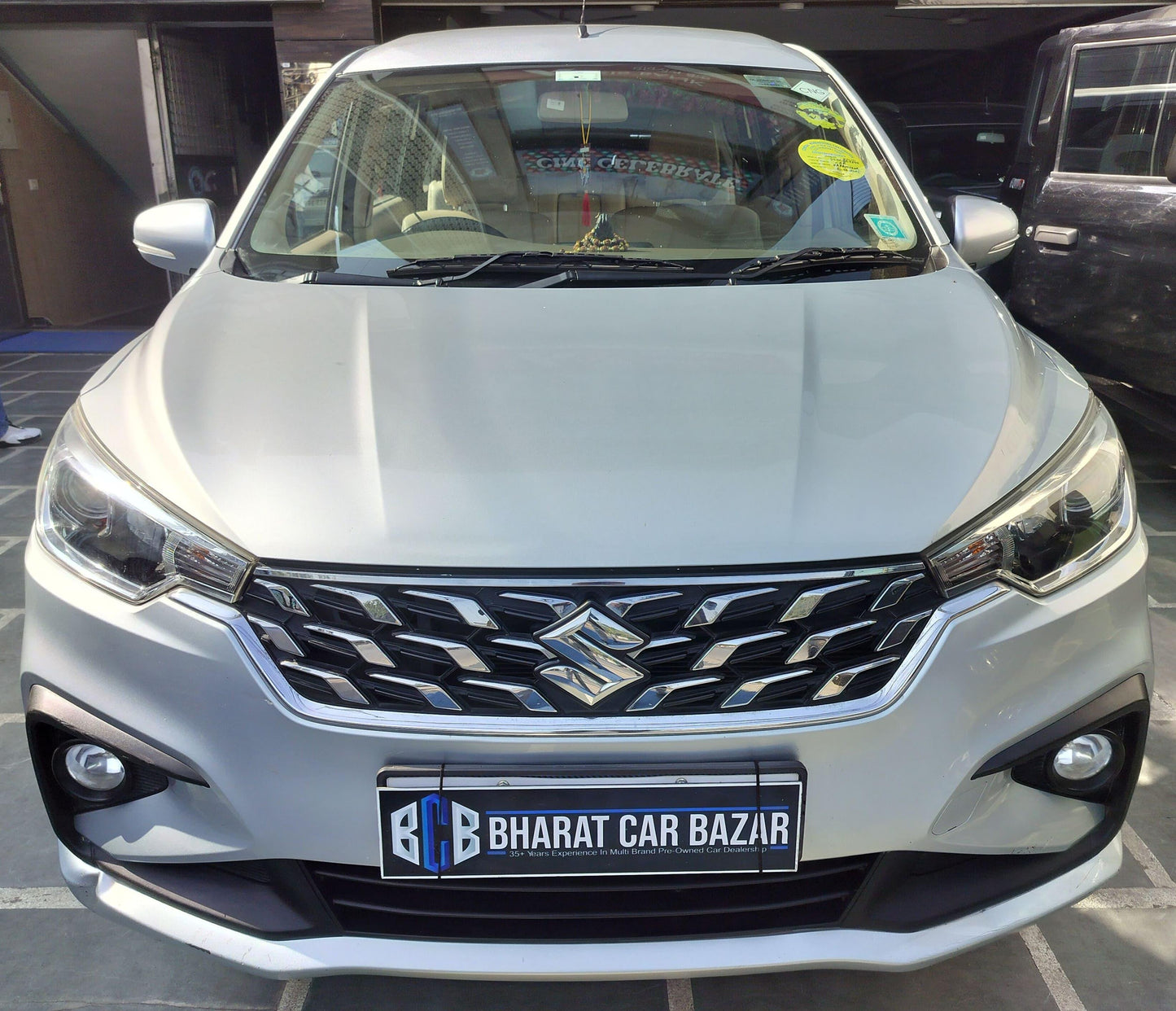 44,000 KMS MARUTI ERTIGA ZXI (O) GREEN CNG (2023)