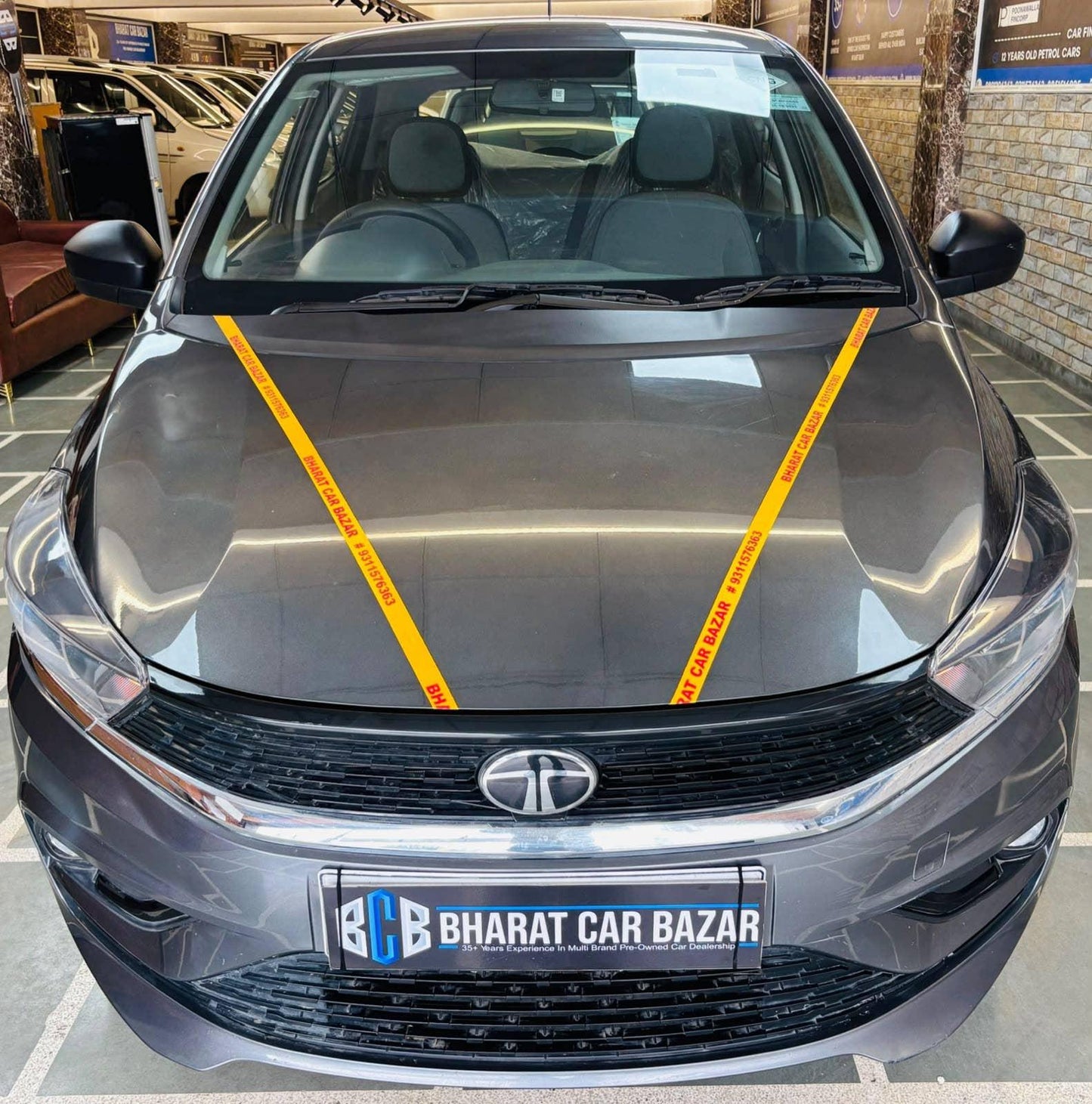 18,000 KMS TATA TIAGO 1.2 CNG TWN XM (2025)