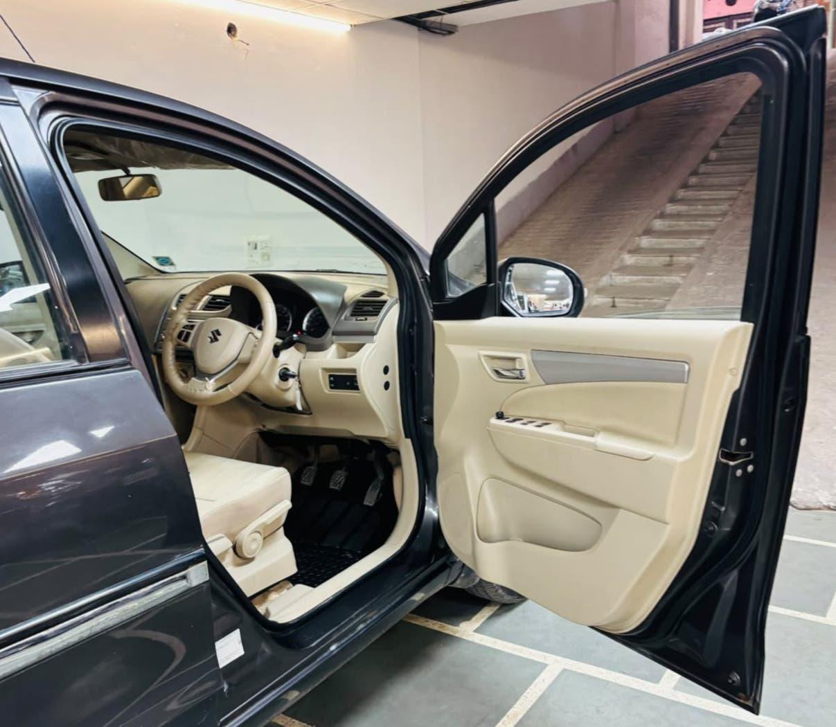 38,000 KMS MARUTI ERTIGA ZXI PETROL (2017)