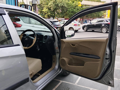 37,000 KMS HONDA AMAZE E MT 1.2 PETROL (2015)