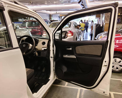 2,000 KMS MARUTI WAGONR LXI PETROL (2014)