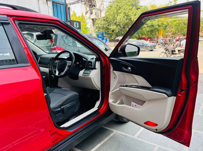 43,000 KMS MAHINDRA XUV 300 W8 DIESEL (2019)