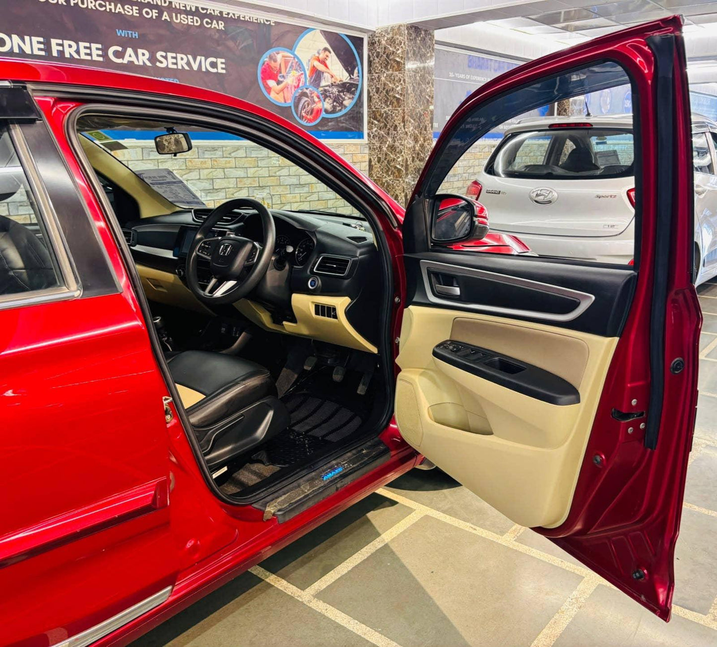 28,000 KMS HONDA AMAZE RDE VX 1.2 MT PETROL (2023)