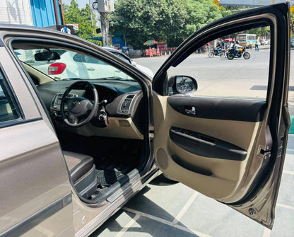 35,000 KMS HYUNDAI I20 MAGNA (O) 1.2 PETROL (2012)