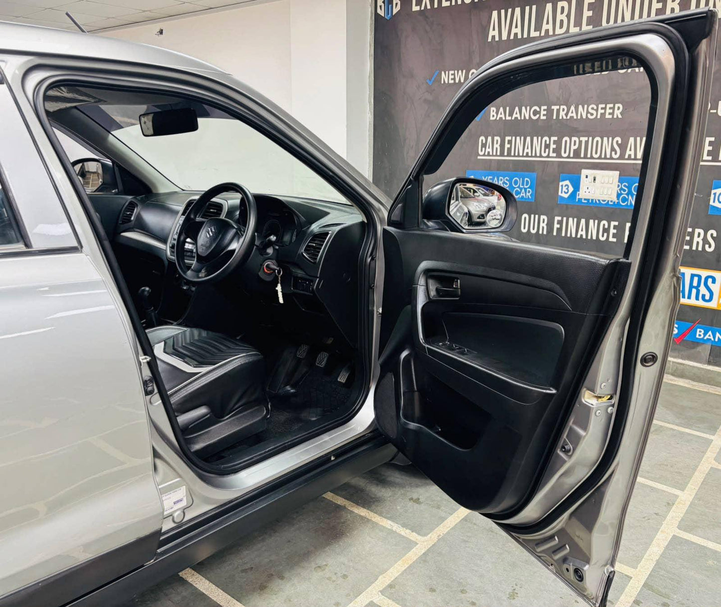 31,000 KMS MARUTI VITARA BREZZA LXI PETROL (2020)
