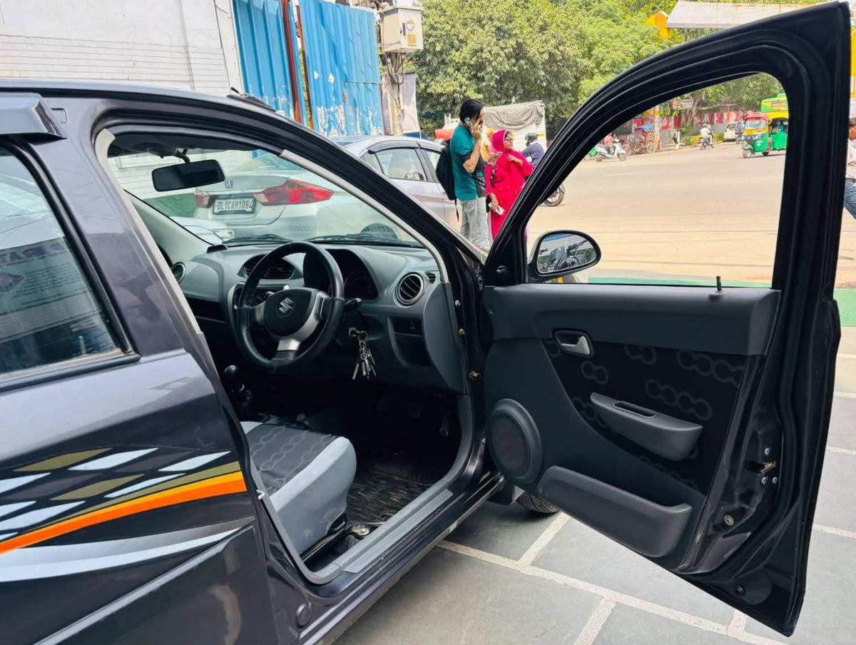 15,000 KMS MARUTI ALTO VXI PETROL (2014)