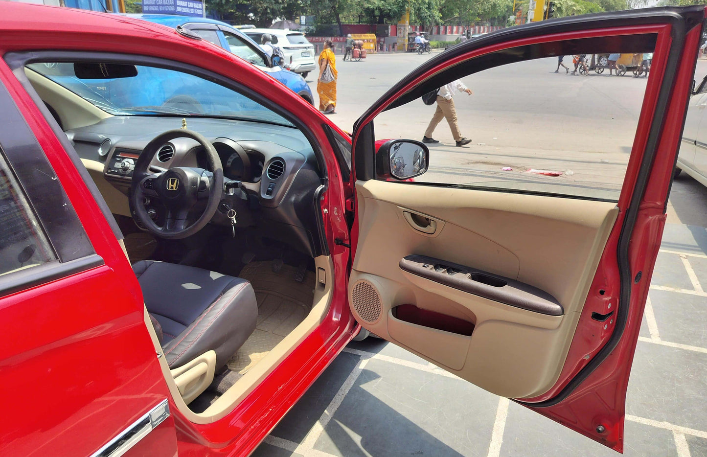 49,000 KMS HONDA BRIO SMT PETROL (2012)