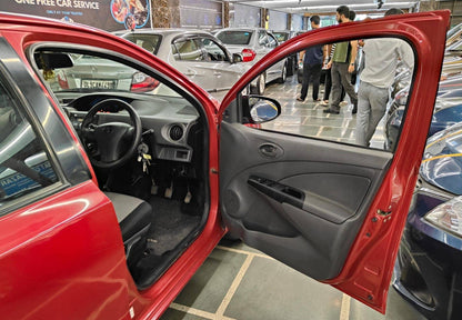 43,000 KMS TOYOTA ETIOS LIVA 1.2 PETROL (2013)