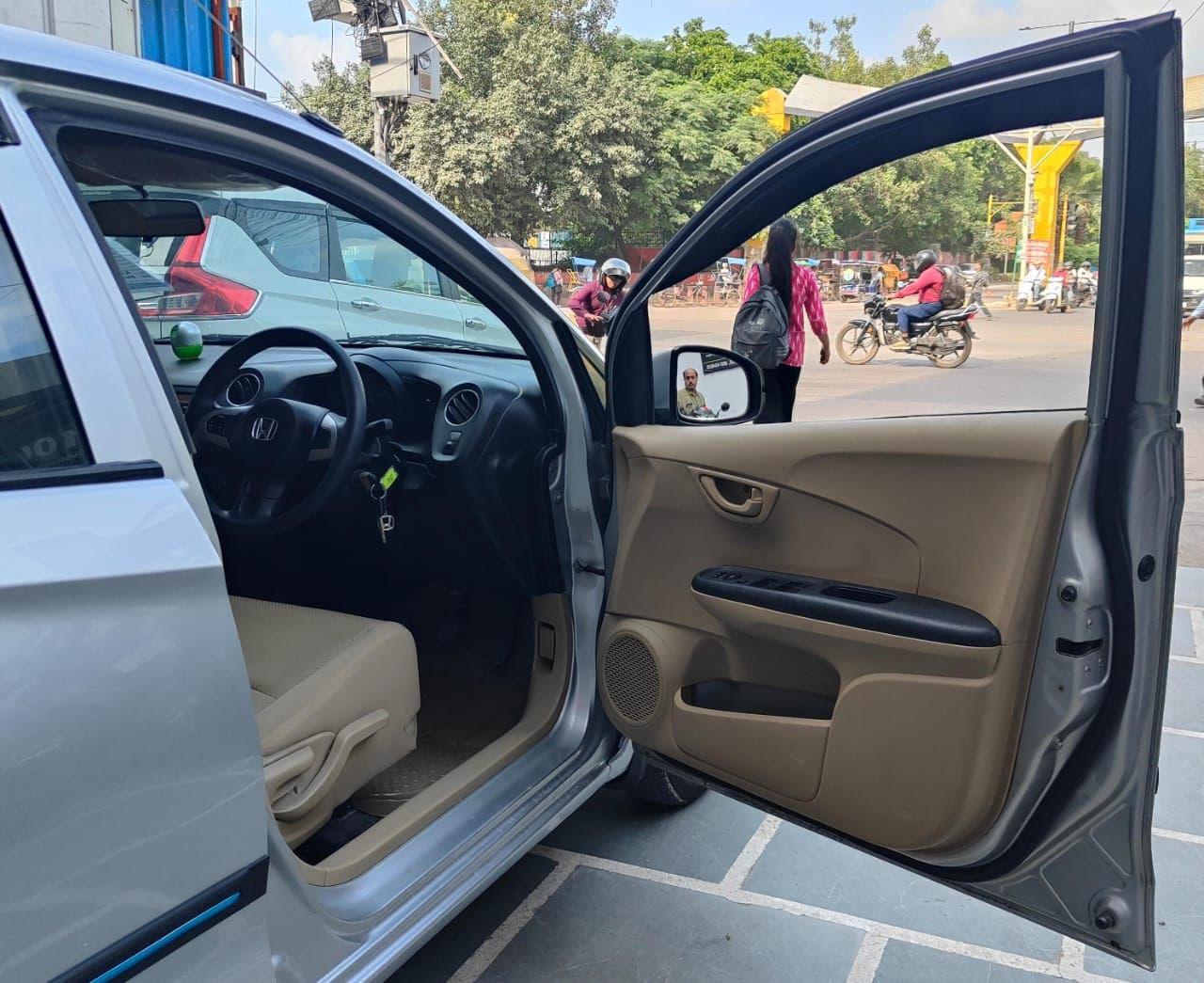 HONDA BRIO S PETROL (2015)