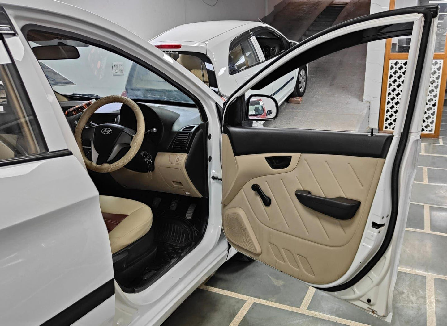 HYUNDAI EON DLITE + PETROL (2017)