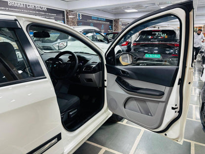 33,000 KMS TATA TIAGO XTA 1.2 I-CNG TWN (2024)