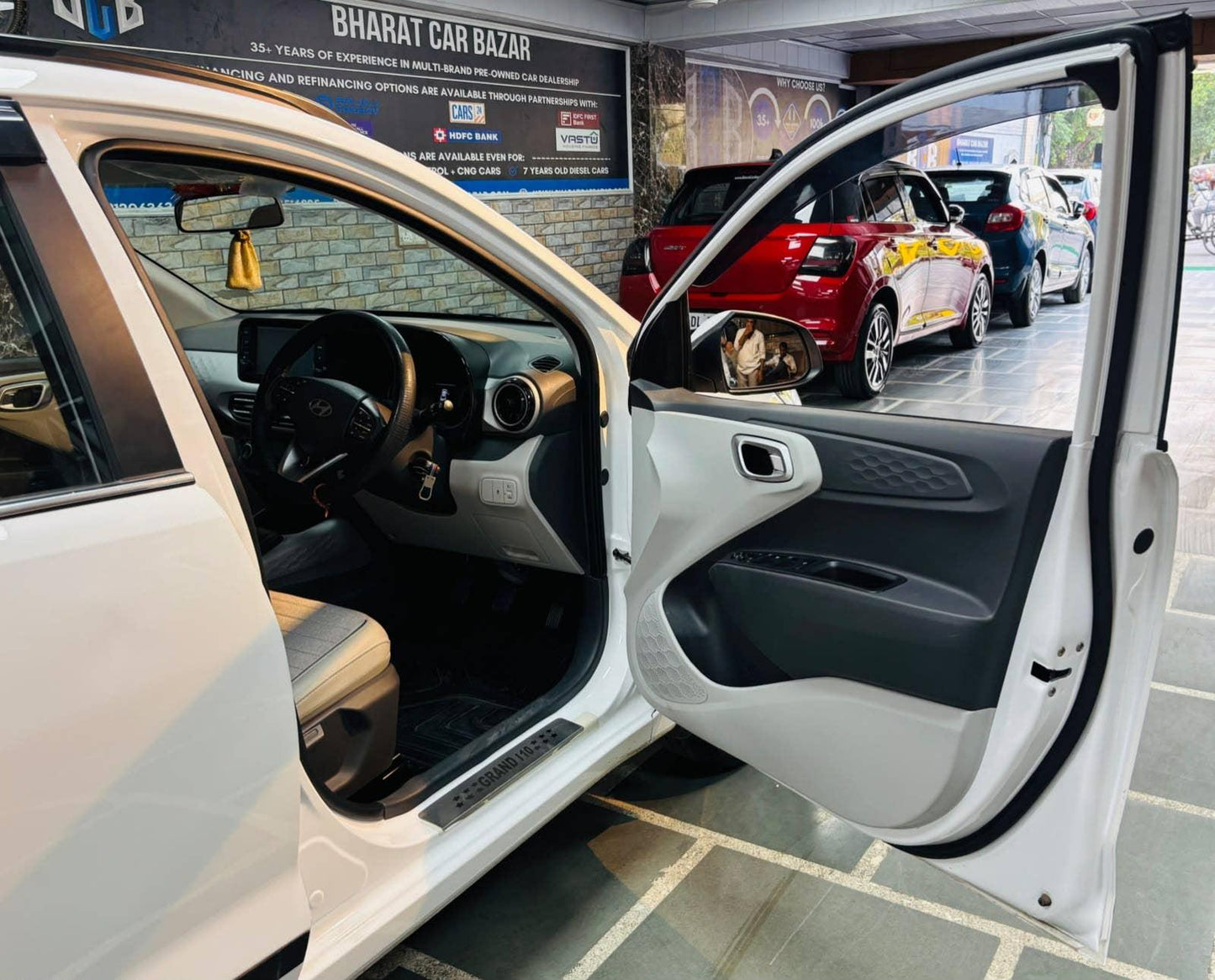 14,000 KMS HYUNDAI GRAND I10 NIOS 1.2 SPORTZ MT KAPPA PETROL (2025)
