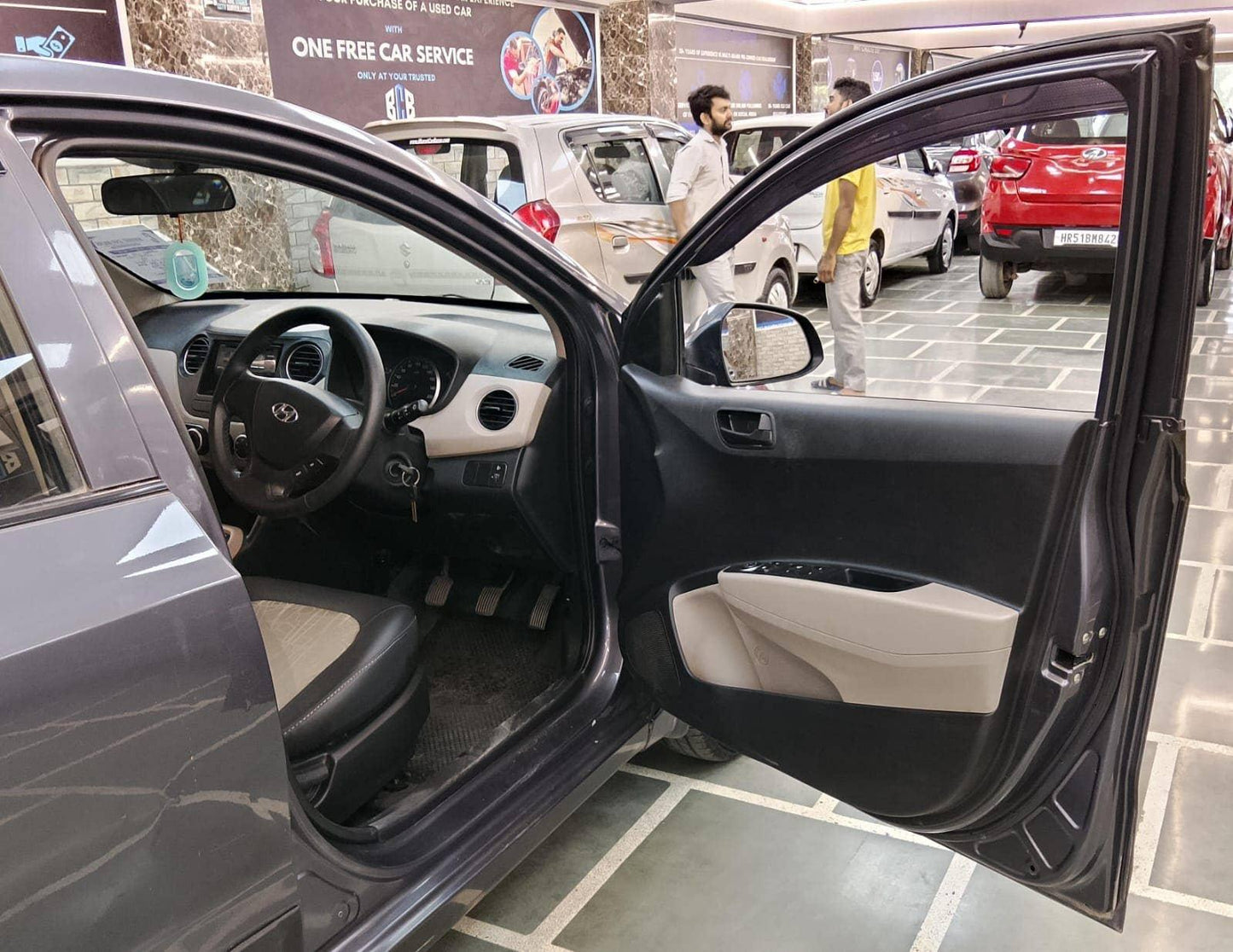 15,000 KMS HYUNDAI GRAND I10 MAGNA 1.2 PETROL (2014)