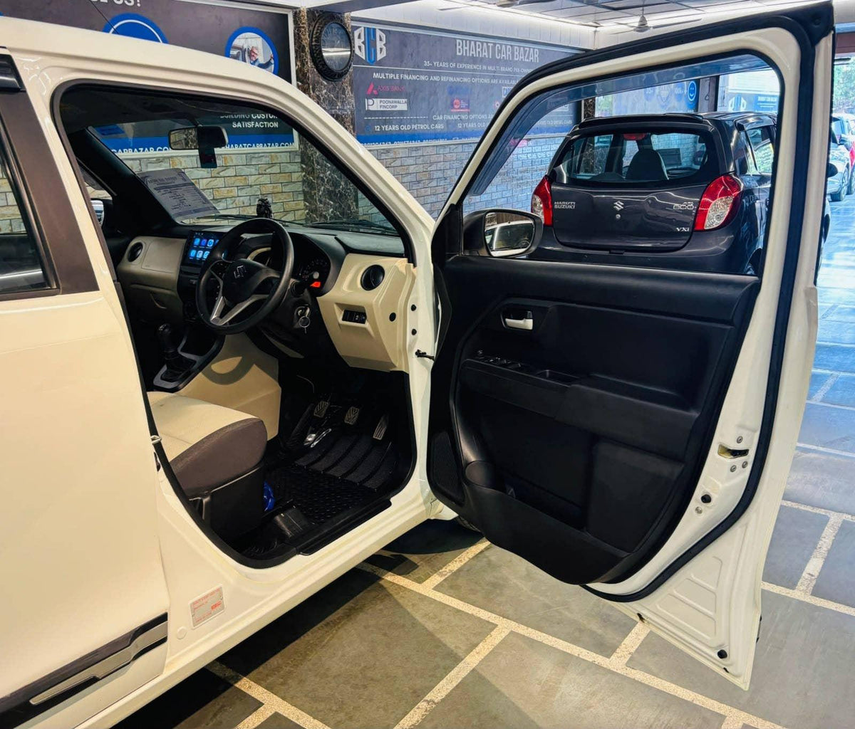 4,000 KMS MARUTI WAGONR ZXI 1.2 PETROL (2022)