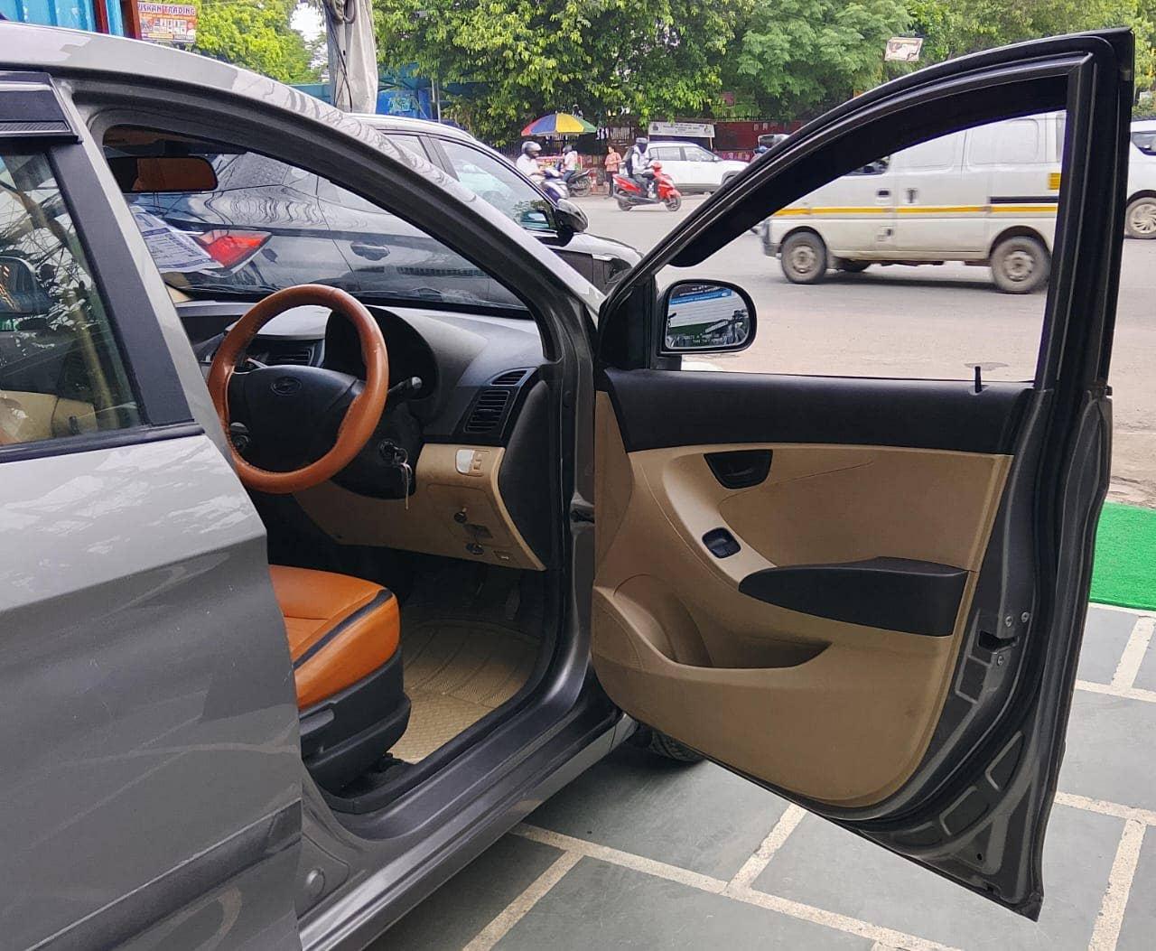 HYUNDAI EON ERA+ PETROL+CNG (2013)