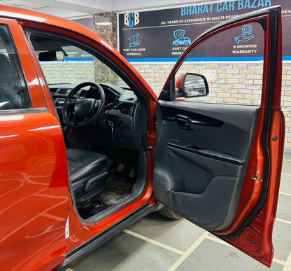 MAHINDRA KUV 100 NXT K4+ PETROL (2017)