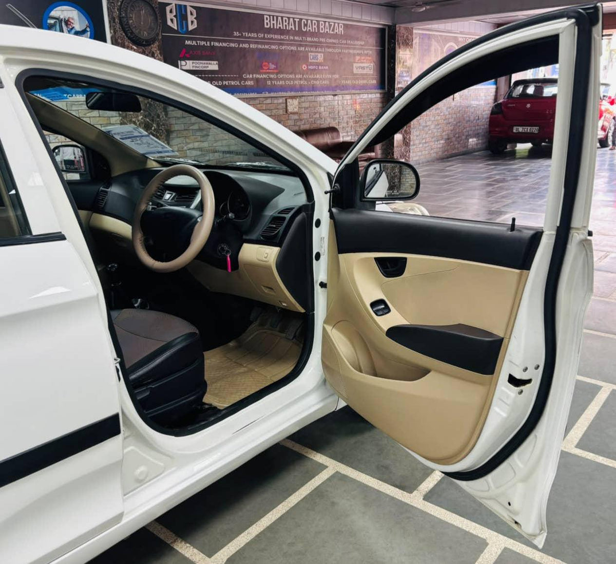 HYUNDAI EON MAGNA PETROL (2015)