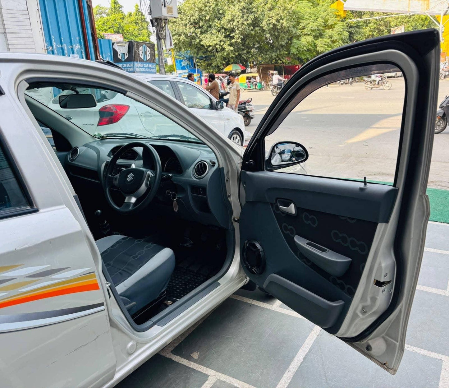 19,000 KMS MARUTI ALTO 800 LXI PETROL (2015)