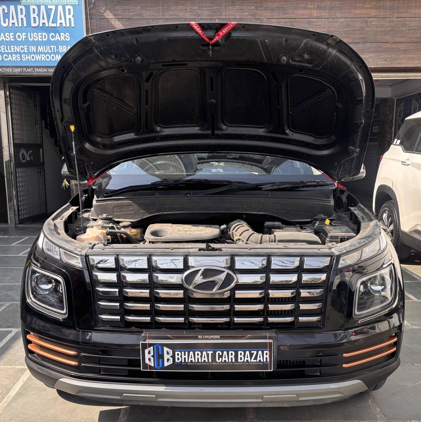 12,000 KMS HYUNDAI VENUE SX 1.0 PETROL (2025)