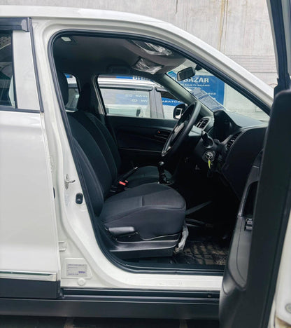 34,000 KMS MARUTI VITARA BREZZA LXI PETROL (2021)