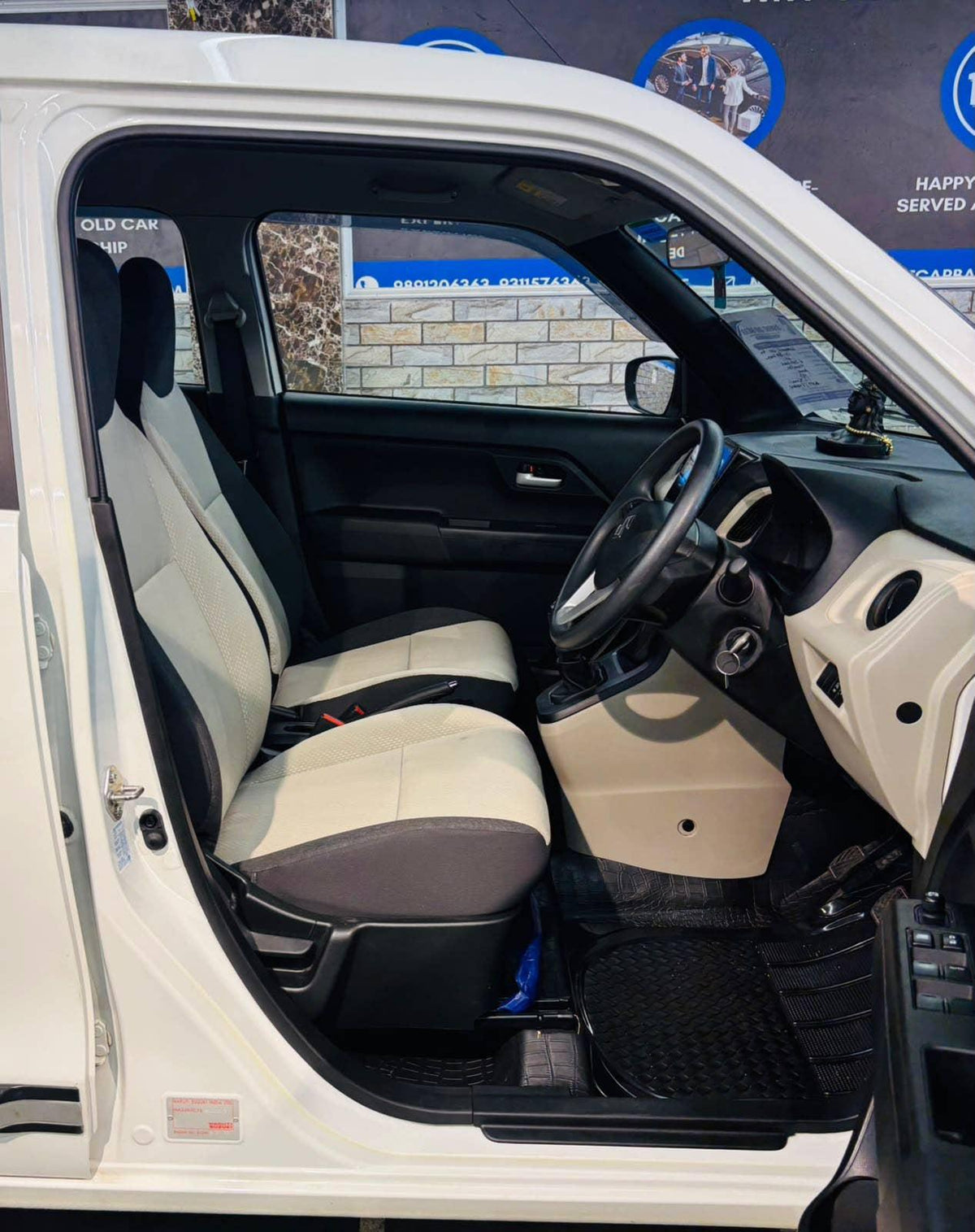 4,000 KMS MARUTI WAGONR ZXI 1.2 PETROL (2022)
