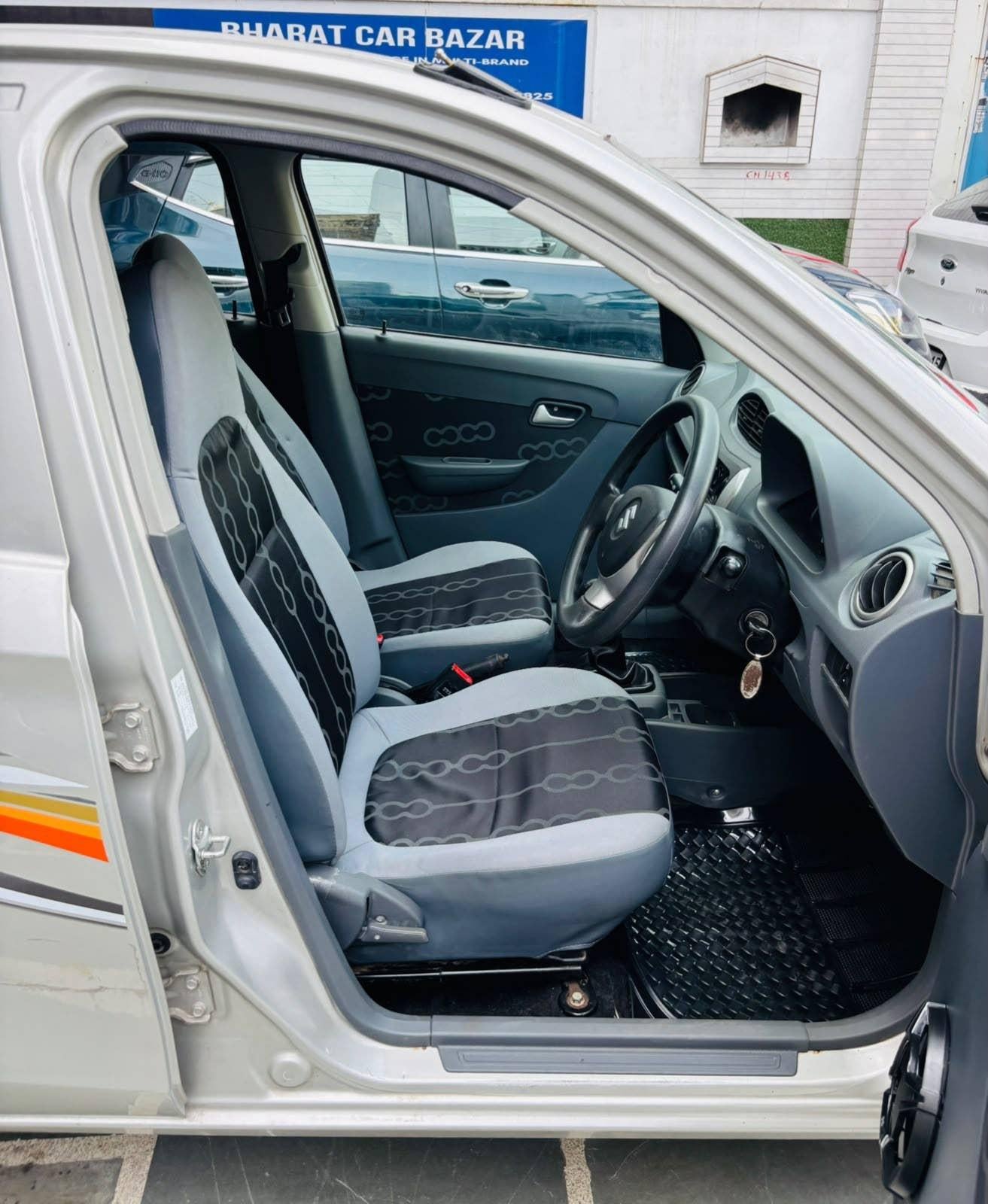 19,000 KMS MARUTI ALTO 800 LXI PETROL (2015)