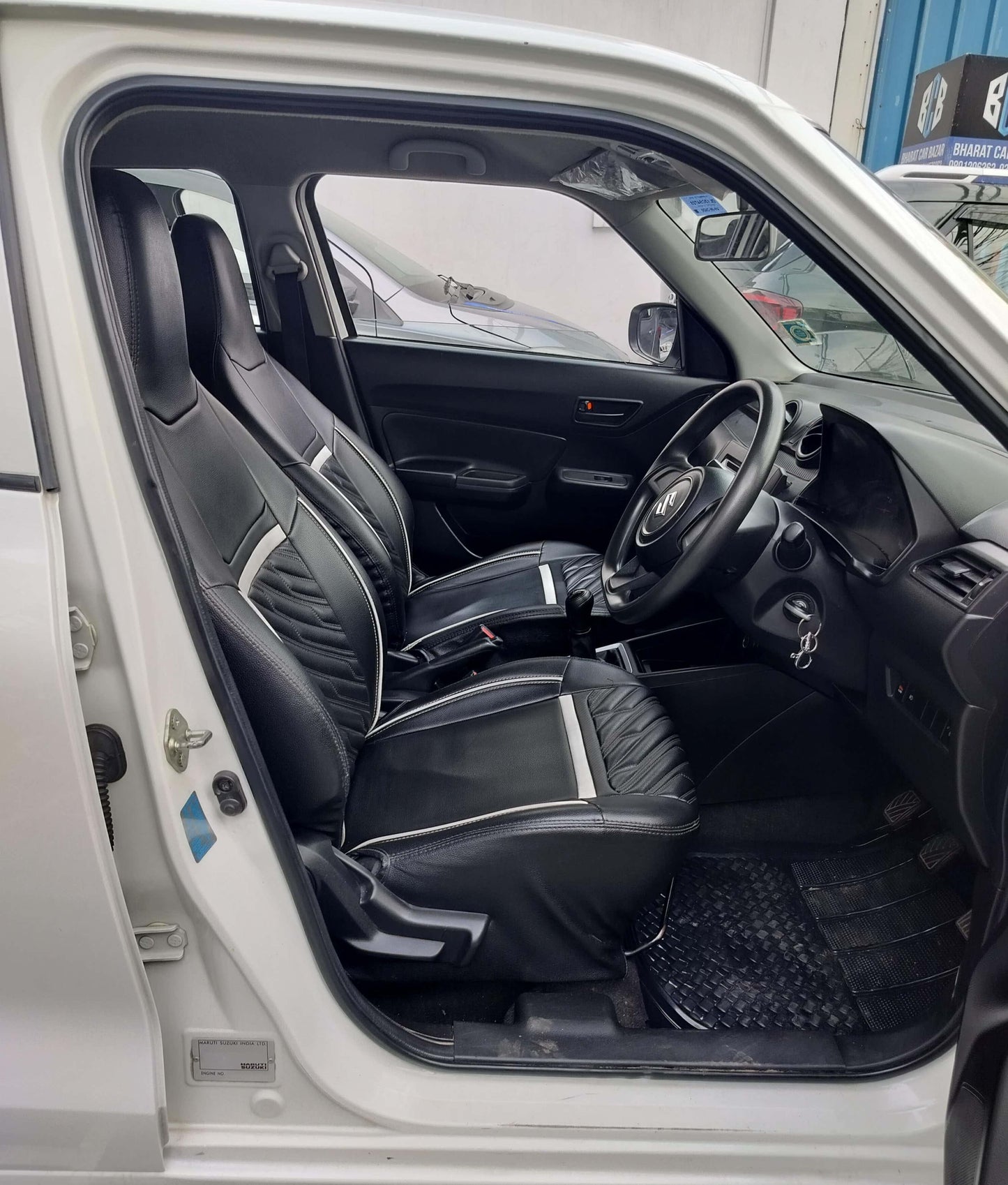 MARUTI SWIFT LXI PETROL (2020)