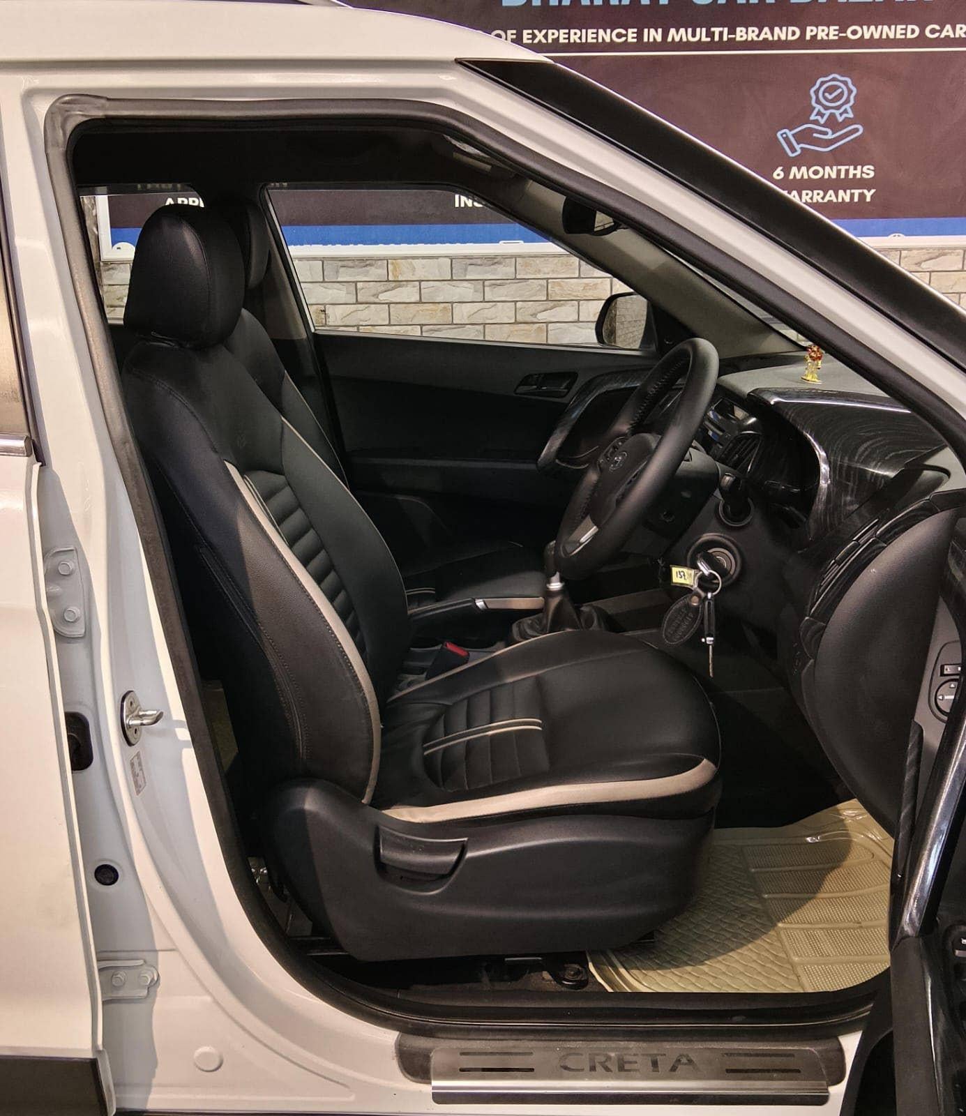 39,000 KMS HYUNDAI CRETA 1.6 E+ VTVT PETROL (2017)